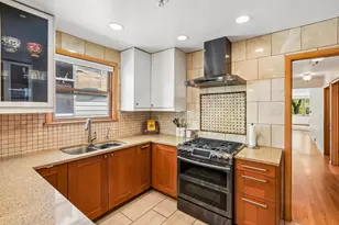 1914 W Farwell Ave, Chicago, IL 60626 - Photo 13