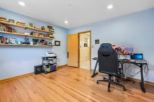 1914 W Farwell Ave, Chicago, IL 60626 - Photo 15