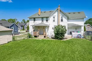1011 Whitney Blvd, Belvidere, IL 61008 - Photo 5