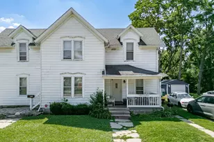 1011 Whitney Blvd, Belvidere, IL 61008 - Photo 1