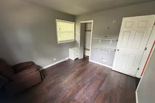 834 W Strieff Ln, Glenwood, IL 60425 - Photo 9