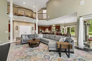184 Bluebird Ct, Hawthorn Woods, IL 60047 - Photo 7