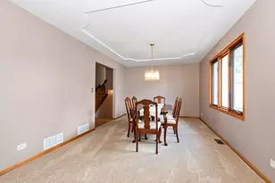 8608 Lamon Ave, Burbank, IL 60459 - Photo 5