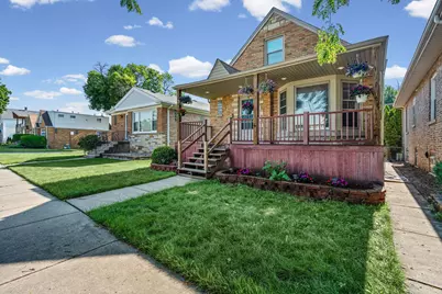 4953 N Meade Avenue, Chicago, IL 60630 - Photo 1