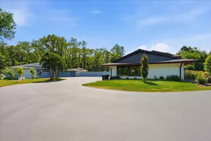 215 Woodhaven Ln, Barrington, IL 60010 - Photo 5