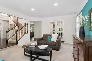 634 Raintree Rd, Buffalo Grove, IL 60089 - Photo 5
