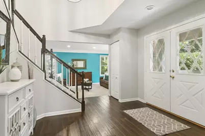 634 Raintree Road, Buffalo Grove, IL 60089 - Photo 3
