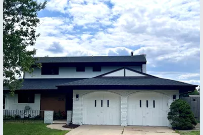 214 Cambridge Lane, Bloomingdale, IL 60108 - Photo 1