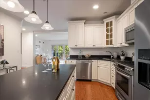 2536 McDaniel Ave, Evanston, IL 60201 - Photo 13