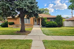 8059 S Sawyer Ave, Chicago, IL 60652 - Photo 1