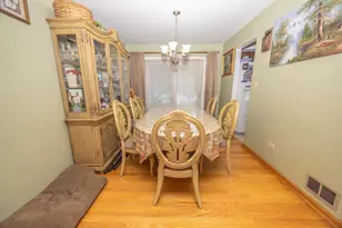 2105 Glenwood Ave, Joliet, IL 60435 - Photo 5