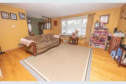 2105 Glenwood Avenue, Joliet, IL 60435 - Photo 3