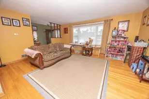 2105 Glenwood Ave, Joliet, IL 60435 - Photo 3
