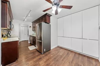 9812 S Karlov Avenue #4D, Oak Lawn, IL 60453 - Photo 5