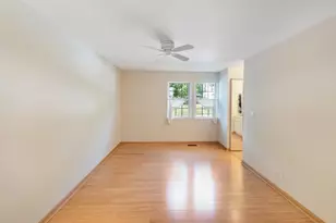 645 Stout Ct, Gurnee, IL 60031 - Photo 11