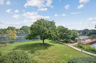 1 The Court of Harborside, Northbrook, IL 60062 - Photo 17