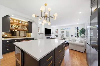 344 W Scott Street, Chicago, IL 60610 - Photo 9