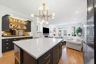 344 W Scott St, Chicago, IL 60610 - Photo 9