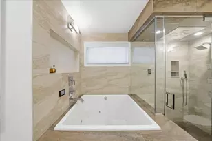344 W Scott St, Chicago, IL 60610 - Photo 37