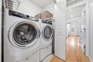 344 W Scott St, Chicago, IL 60610 - Photo 17