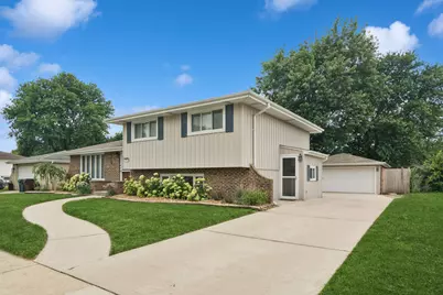 19826 Therese Lane, Mokena, IL 60448 - Photo 1