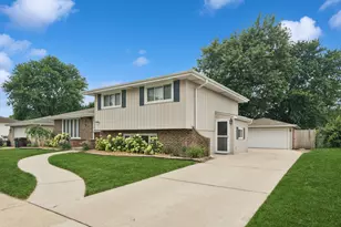19826 Therese Ln, Mokena, IL 60448 - Photo 1