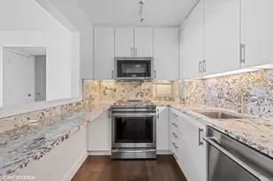 3600 N Lake Shore Dr, Chicago, IL 60613 - Photo 5