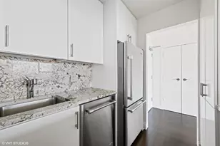 3600 N Lake Shore Dr, Chicago, IL 60613 - Photo 7