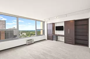 3600 N Lake Shore Dr, Chicago, IL 60613 - Photo 9