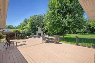 7N136 Briargate Terrace, Medinah, IL 60157 - Photo 25