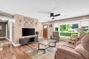 7N136 Briargate Terrace, Medinah, IL 60157 - Photo 3