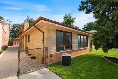 6238 W 63rd Street, Chicago, IL 60638 - Photo 1