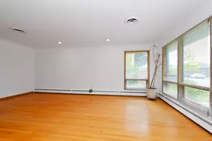6238 W 63rd St, Chicago, IL 60638 - Photo 5