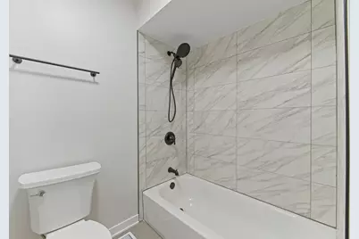 707 S Elmwood Avenue, Waukegan, IL 60085 - Photo 13