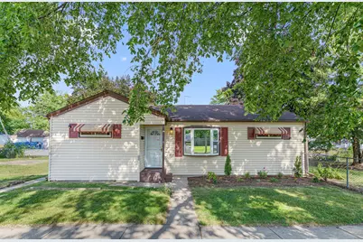707 S Elmwood Avenue, Waukegan, IL 60085 - Photo 1