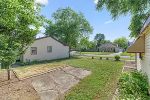 707 S Elmwood Ave, Waukegan, IL 60085 - Photo 21