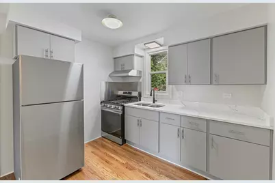 707 S Elmwood Avenue, Waukegan, IL 60085 - Photo 7