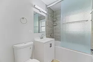 707 S Elmwood Ave, Waukegan, IL 60085 - Photo 15