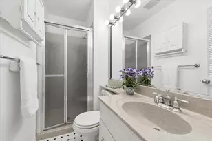 1926 N Larrabee St, Chicago, IL 60614 - Photo 13