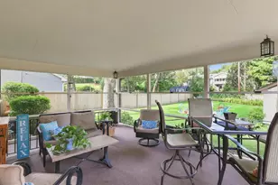 184 Spring Ave, Glen Ellyn, IL 60137 - Photo 3