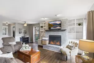 184 Spring Ave, Glen Ellyn, IL 60137 - Photo 11
