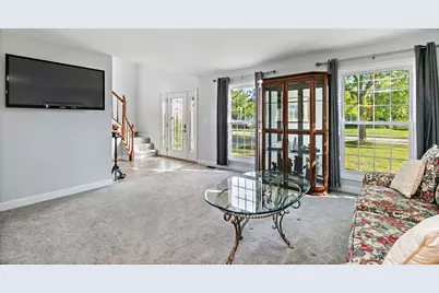 1093 W Stone Creek Circle, Crystal Lake, IL 60014 - Photo 5
