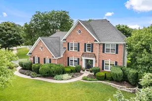 158 Derby Glen Dr, Glen Ellyn, IL 60137 - Photo 1