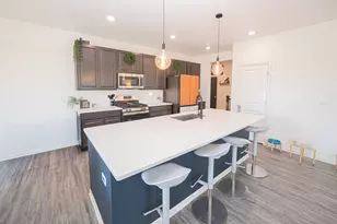 1112 Marion Ct, Shorewood, IL 60404 - Photo 11