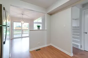 135 Brandywine Ct, Vernon Hills, IL 60061 - Photo 19