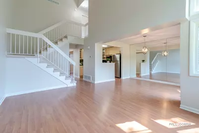 135 Brandywine Court, Vernon Hills, IL 60061 - Photo 11