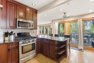 3829 W Addison St, Chicago, IL 60618 - Photo 11