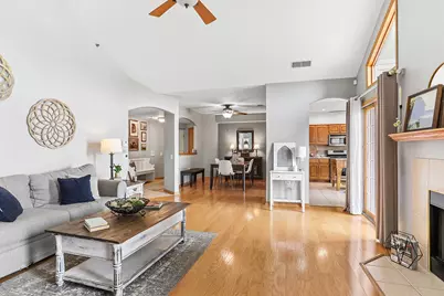 11535 Settlers Pond Way #3B, Orland Park, IL 60467 - Photo 3
