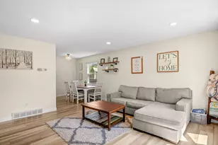 1530 Sunrise Dr, Dekalb, IL 60115 - Photo 5