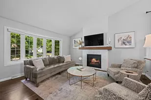 811 S Roosevelt Ave, Arlington Heights, IL 60005 - Photo 5